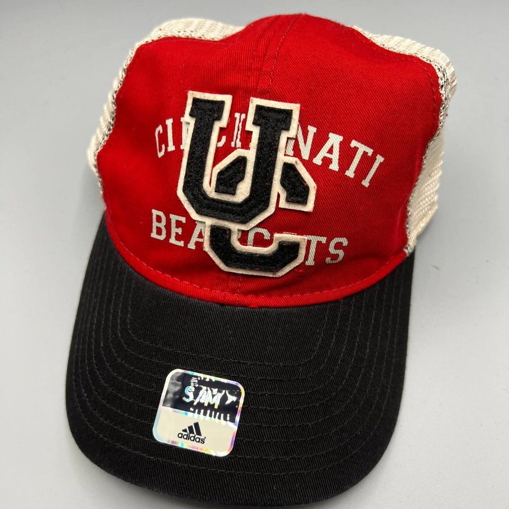 Cincinnati Bearcats Trucker Hat Men Red Small - Medium Adidas Stretch Fitted Cap